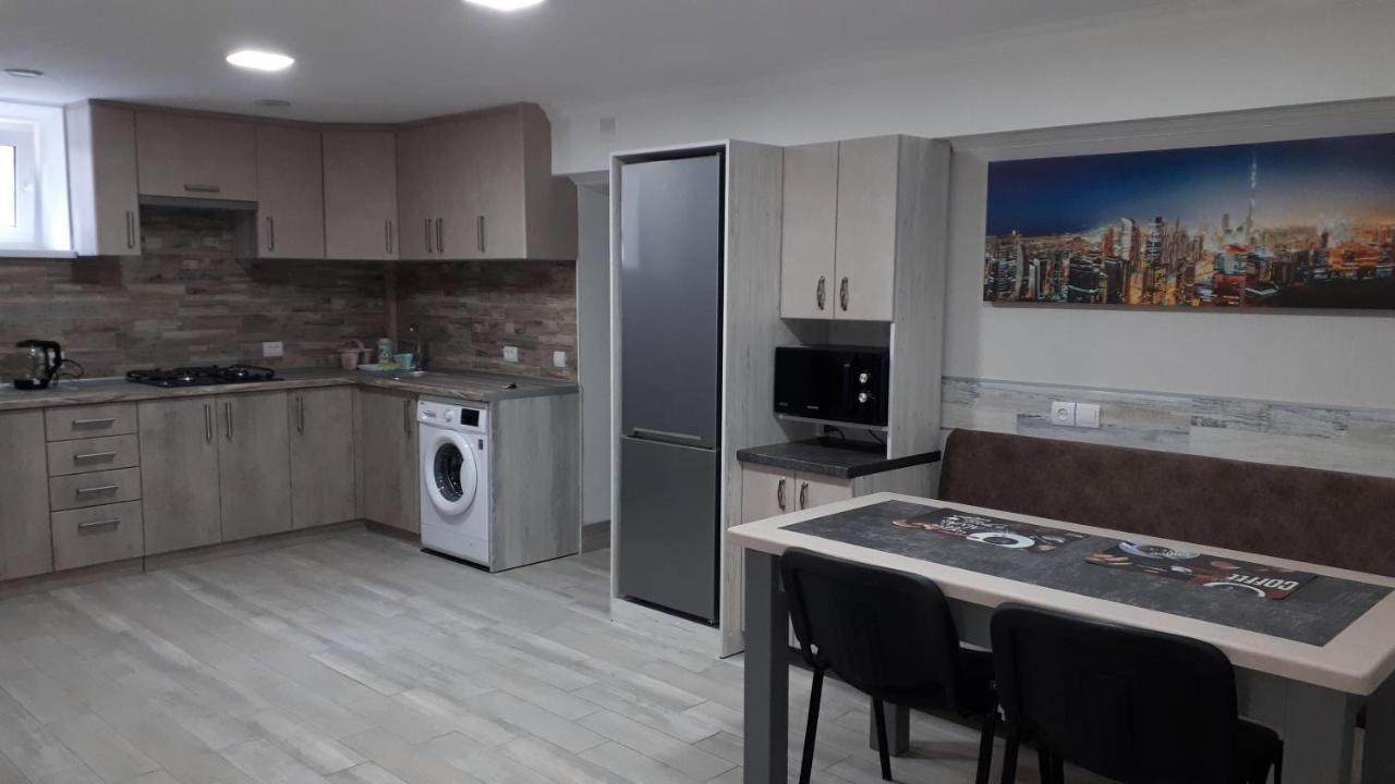 Окремі Номери В Гостьовому Будинку Типу Guest House Kropyvnytskyi Exterior photo
